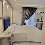شقة ايجار مساحة 220 متر الدقي