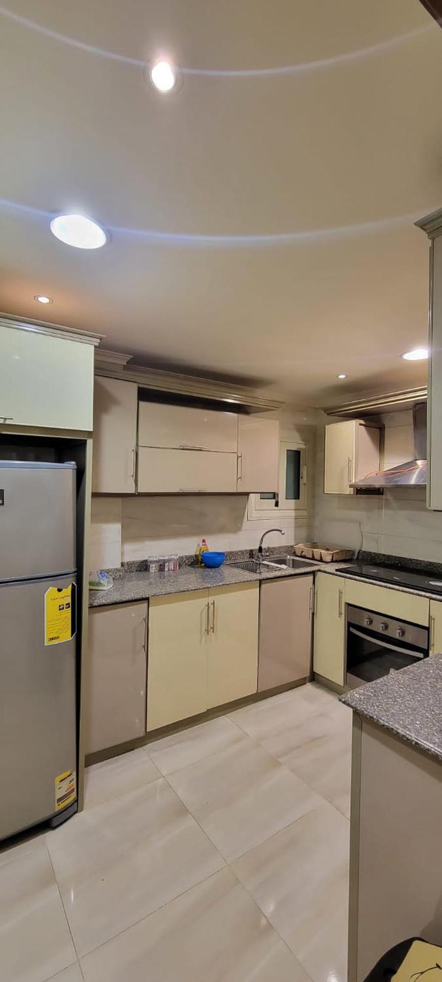 Apartment ايجار مساحة 220 متر الدقي